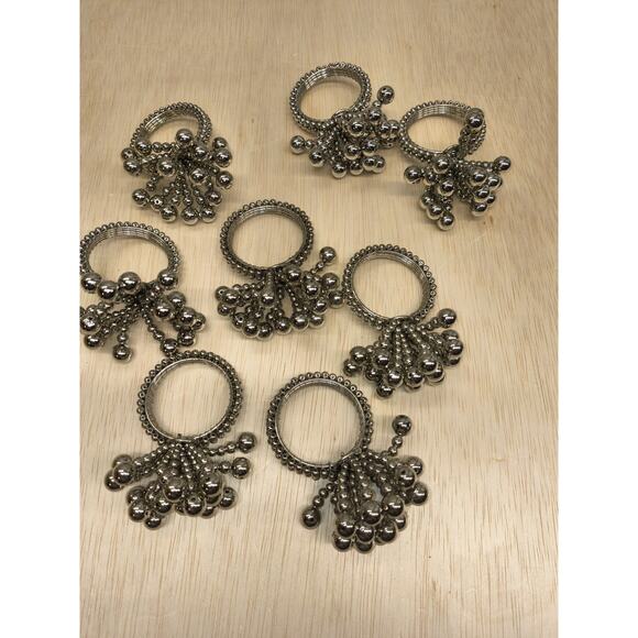 Pier 1 Imports Lot Of 8 Napkin Rings Holders Silver In Color - Picture 1 of 2